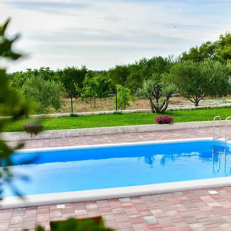 House Strenja Casa de Férias