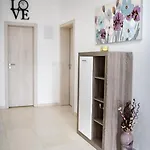 House Strenja Nyaraló