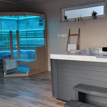 House Strenja Сasa de vacaciones Sukošan