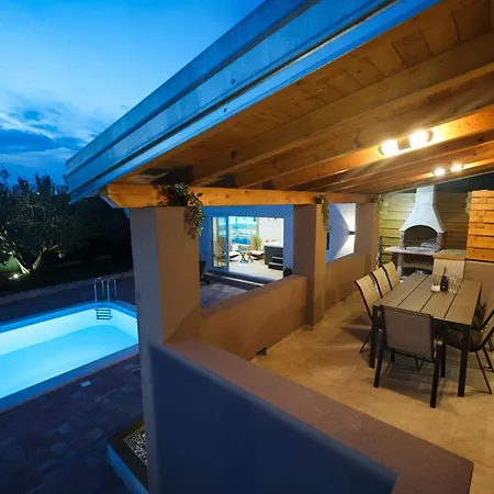 House Strenja Hébergement de vacances *