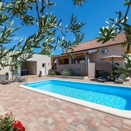 House Strenja Holiday home *
