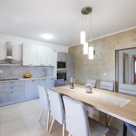 House Strenja Holiday home *