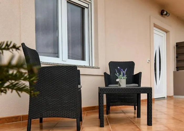 Дом отдыха House Strenja