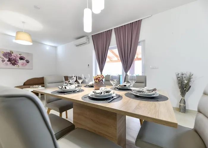 House Strenja
