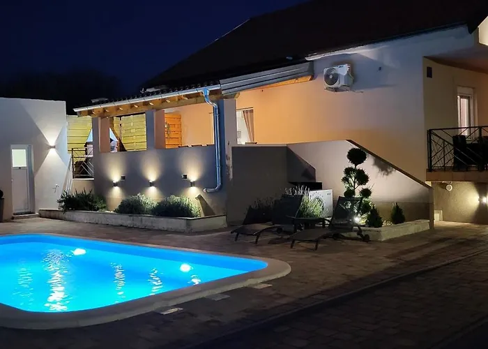 Дом отдыха House Strenja