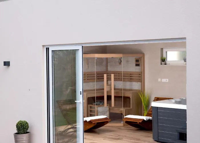 House Strenja *